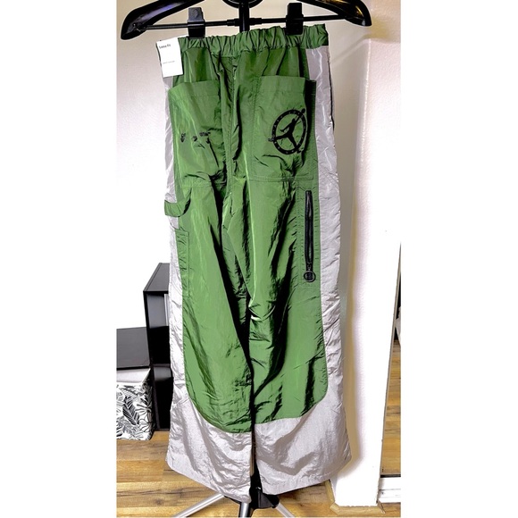 Nike Off White x Jordan Track Pants NWT XS Men’s - Picture 4 of 15